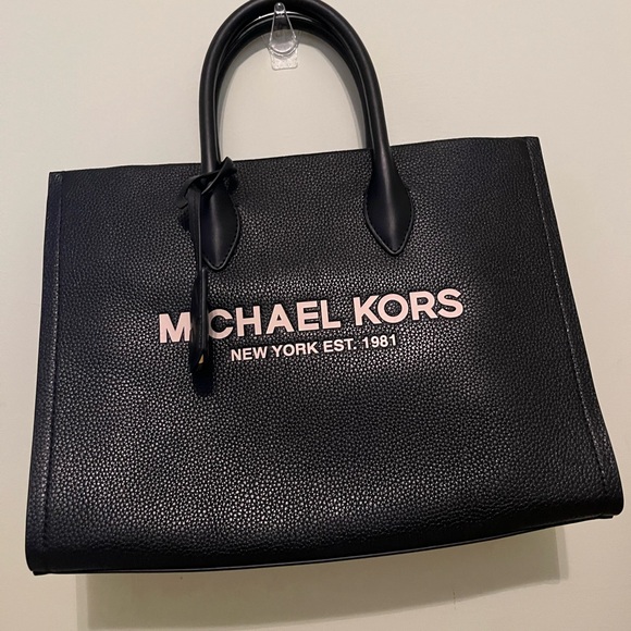 Michael Kors Black Textured Handbag - Picture 1 of 10
